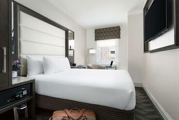 هتل Hilton Boston Park Plaza