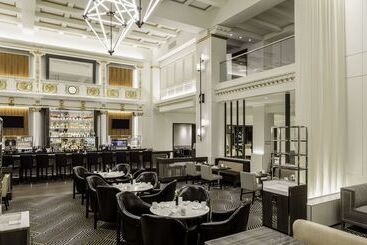 هتل Hilton Boston Park Plaza