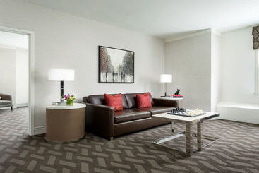 هتل Hilton Boston Park Plaza