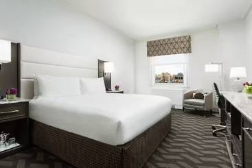 هتل Hilton Boston Park Plaza