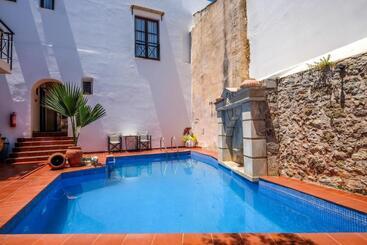 호텔 Calergi Residence Monthly Offers