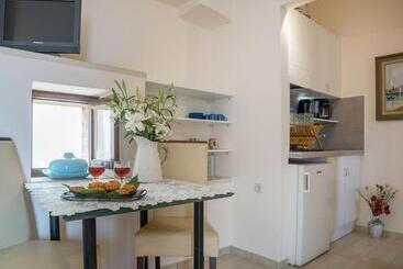 호텔 Calergi Residence Monthly Offers