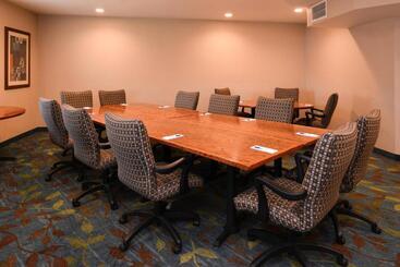 هتل Candlewood Suites Boise   Towne Square, An Ihg