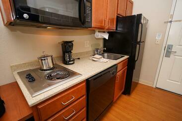 هتل Candlewood Suites Boise   Towne Square, An Ihg