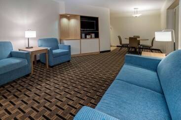 هتل Carolina A Days Inn By Wyndham