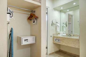 هتل Comfort Inn Tampico