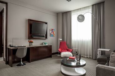 هتل Conrad Indianapolis