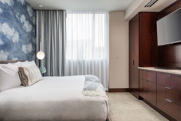 هتل Conrad Indianapolis