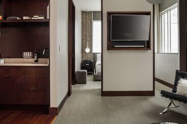 هتل Conrad Indianapolis