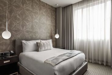 هتل Conrad Indianapolis