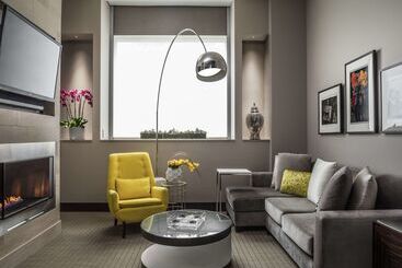 هتل Conrad Indianapolis