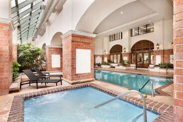 هتل Embassy Suites By Hilton Dallas Dfw Airport South