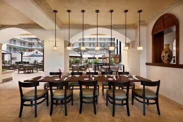 هتل Embassy Suites By Hilton Dallas Dfw Airport South