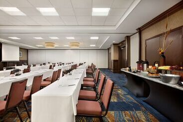 هتل Embassy Suites By Hilton Dallas Dfw Airport South