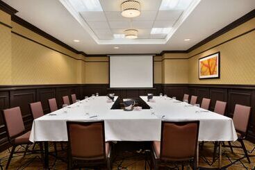 هتل Embassy Suites By Hilton Dallas Dfw Airport South