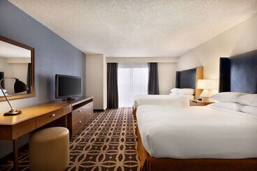 هتل Embassy Suites By Hilton Dallas Dfw Airport South