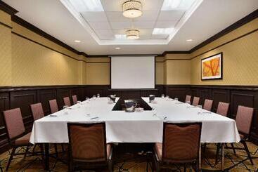 هتل Embassy Suites By Hilton Dallas Dfw Airport South
