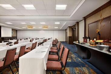 هتل Embassy Suites By Hilton Dallas Dfw Airport South