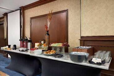 هتل Embassy Suites By Hilton Dallas Dfw Airport South