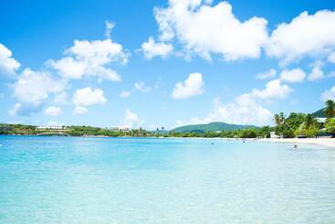 هتل Emerald Beach Resort