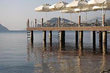 Emre Beach & Emre Hotel