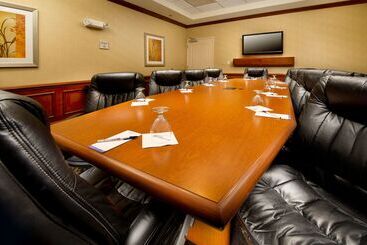 هتل Hilton Garden Inn Atlanta Nw/kennesaw Town Center