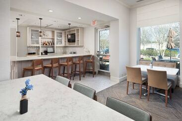 هتل Hilton Garden Inn Atlanta Nw/kennesaw Town Center