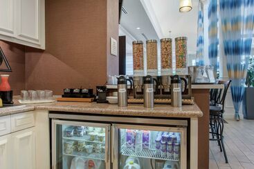 هتل Hilton Garden Inn Portland Airport