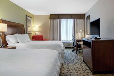 هتل Hilton Garden Inn Portland Airport