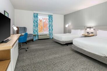 هتل Hilton Garden Inn Tulsa South