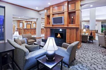 هتل Hilton Garden Inn Tulsa South