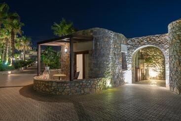 هتل Ikaros Beach, Luxury Resort & Spa   Adults Only