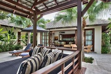 هتل Kanda Residences Pool Villas