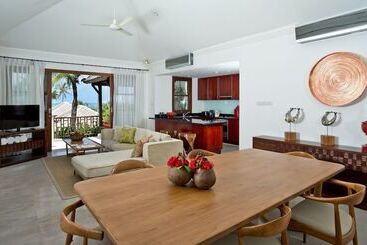 هتل Kanda Residences Pool Villas