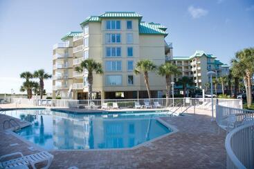 Отель Litchfield Beach & Golf Resort