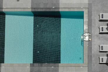 Melrose Rethymno By Mage Hotels