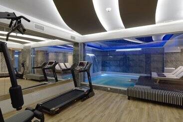 Melrose Rethymno By Mage Hotels