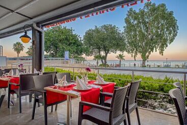 Sealife Kemer Resort Hotel   All Inclusive