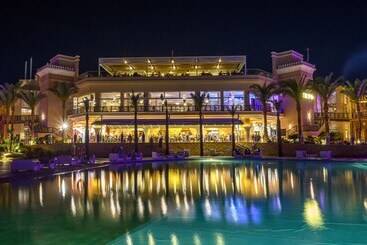 هتل Pickalbatros Palace   Aqua Park Hurghada