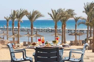 هتل Pickalbatros Palace   Aqua Park Hurghada