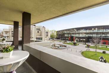 هتل Ramada Iasi City Center