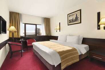 هتل Ramada Iasi City Center