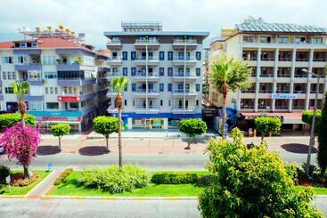Ramira City Hotel Adult Only