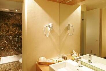 هتل Richmond Nua Wellness Spa   Adult Only