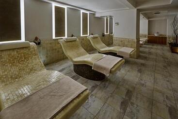 هتل Richmond Nua Wellness Spa   Adult Only