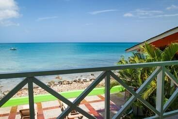 هتل Sol Caribe Providencia