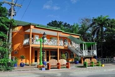 هتل Sol Caribe Providencia