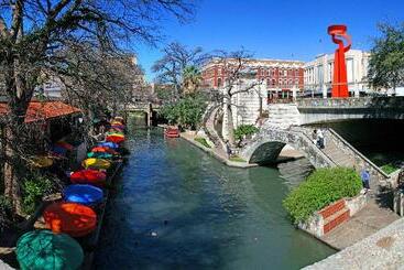 ホテル Staybridge Suites San Antonio Downtown Convention Center, An Ihg