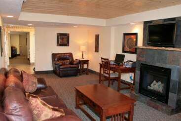 هتل Super 8 By Wyndham Rapid City
