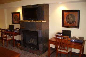 هتل Super 8 By Wyndham Rapid City